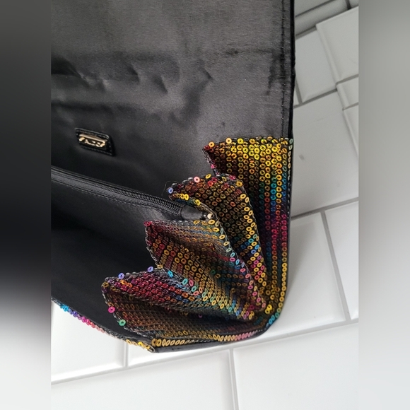 Aldo Rainbow Sequin Envelope Clutch Then Magnetic Closure Medium Size Internal Z - Picture 6 of 7